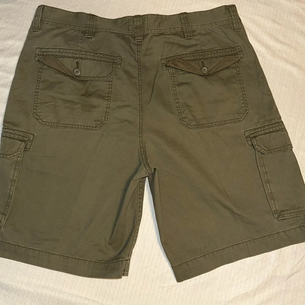 St. John's Bay Green Cargo Shorts Relaxed Fit
